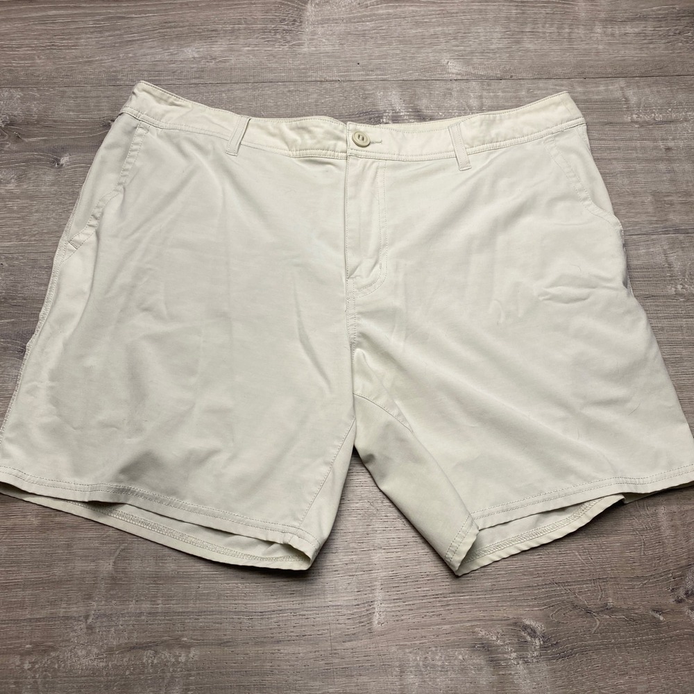 Huk Mens Performance Fishing Shorts Size 38 Tan Khaki Stretch Quick Dry Utility